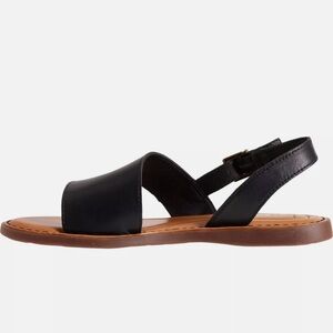 b.o.c. Born Didi flat sandals. Size 8.